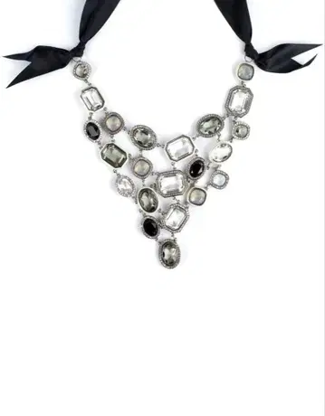 스와로브스키 목걸이 ( 리본 )