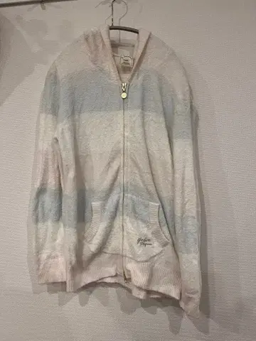 젤라피케 후드티