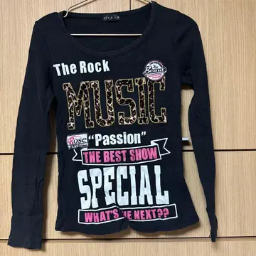 헤이세이 갸루 The Rock MUSIC 긴팔 티셔츠