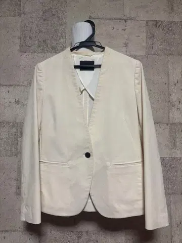 TOMORROWLAND 아이보리 노카라 자켓