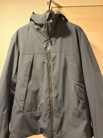 그레이 후드 부착 마운틴 파카