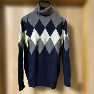 Callaway 다이아몬드 패턴 터틀넥 스웨터