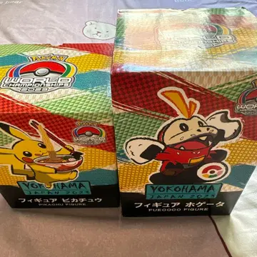 포켓몬 WCS 2023 요코하마 한정판 피규어 (뜨아거)(피카츄)