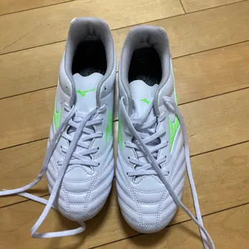 미즈노 모렐리아 네오 화이트/그린 스파이크