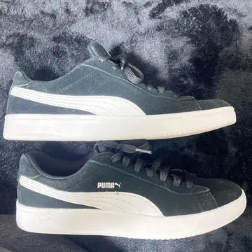 Puma 블랙 화이트 스니커즈