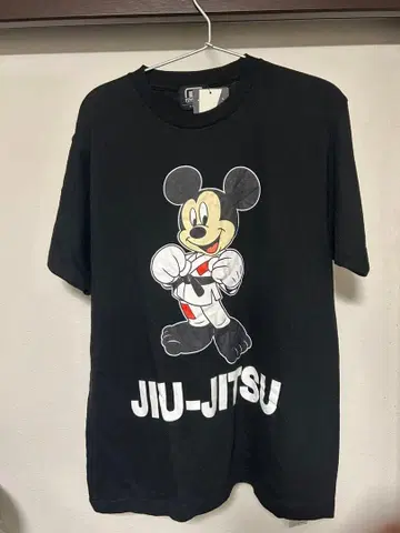 리버설 rvddw 리버설 미키 콜라보 T셔츠 M 사이즈 블랙