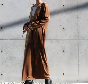 aere 아에레 벨로아 원피스