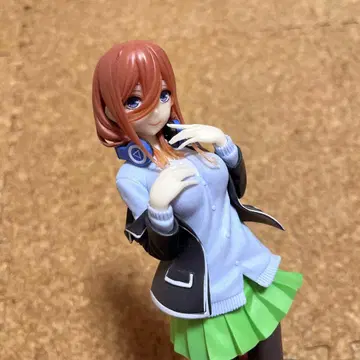 5등분의 신부 나카노 미쿠 피규어 하트 무늬 스탠드 포함