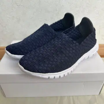 Balancoire 브랑코아르 새상품 경량 슬립온 23cm