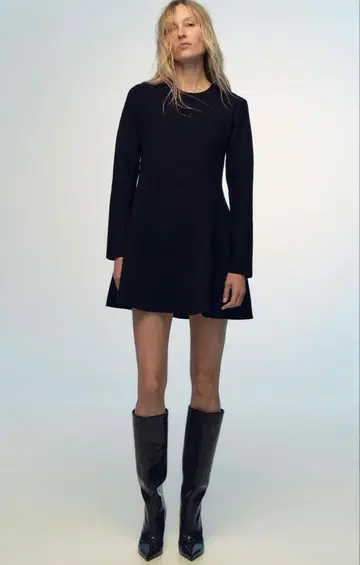 택 포함 새상품 ZARA 자라 플레인 니트 미니 원피스 네이비