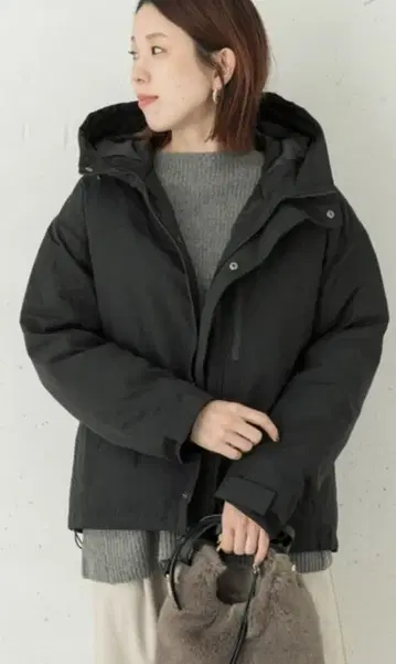 어반 리서치 후디 다운 자켓