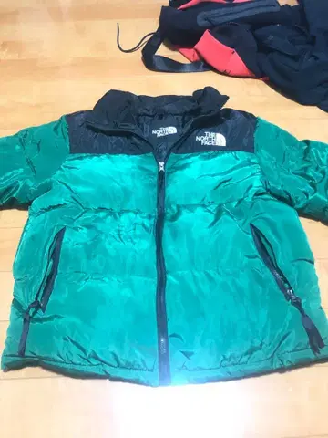 THE NORTH FACE 다운 자켓 700 필파워 그린 블랙