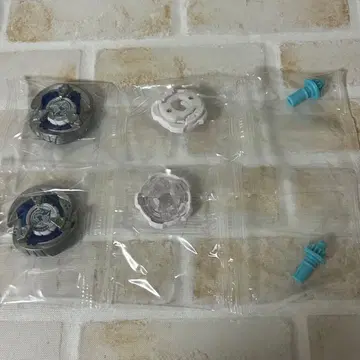 베이블레이드 X 샤크길 5-60FB 2개