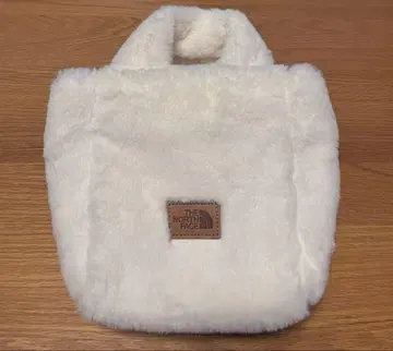 THE NORTH FACE 퍼 핸드백 화이트