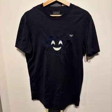 EMPORIO ARMANI 네이비 티셔츠
