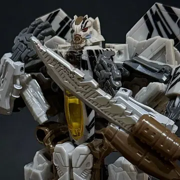 트랜스포머 다크 사이드 문 [ 스타스크림 ]