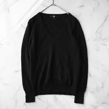 새상품급 유니클로 UNIQLO 캐시미어 100% 스웨터 블랙 M