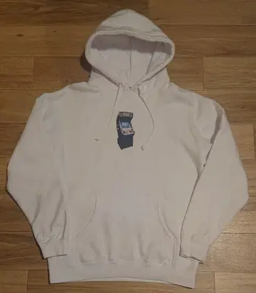 HUF 스트리트 파이터 2 맨투맨 후드티