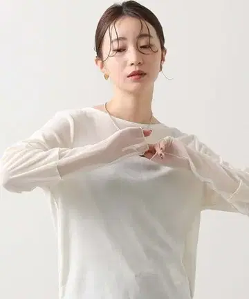 하자 상품 벨로아 소매 튤 보트넥 티셔츠