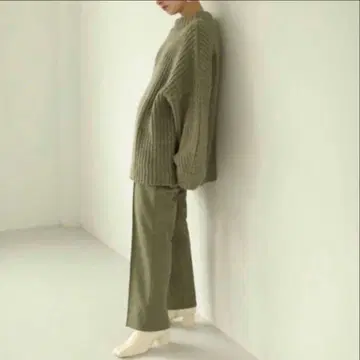 투데이풀 오버사이즈 브레이드 니트