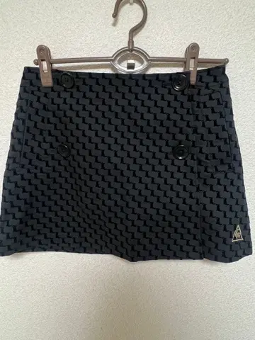 르꼬끄 스포르티브 골프 스커트 블랙 더블 버튼