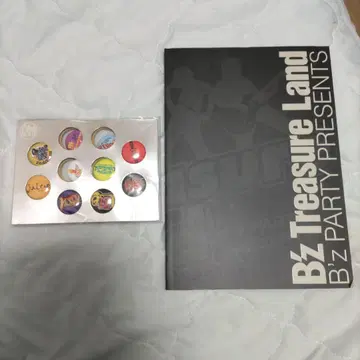 B'z Treasure Land 배지 세트와 팜플렛
