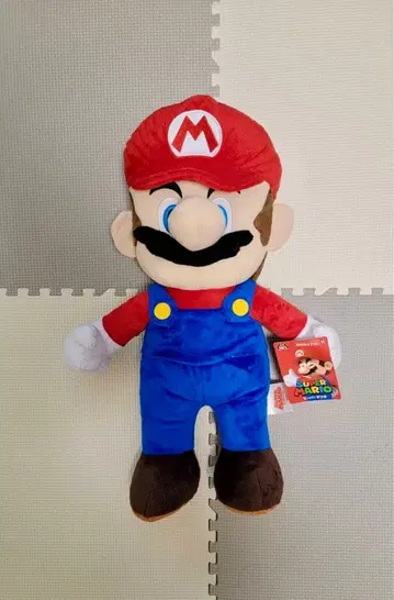 슈퍼 마리오 특대 사이즈 봉제 인형.