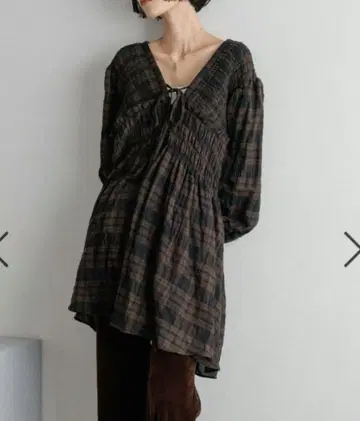 LOWRYS FARM 블라우스