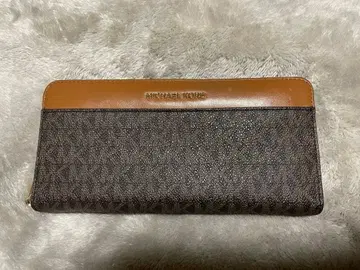 마이클코어스 장지갑