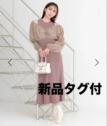 택 포함 새상품 미스티우먼 개더 V넥 도킹 니트 원피스