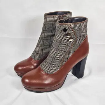 [ 새상품급 ] 키다리 아저씨 숏부츠 가죽 체크 힐 23cm