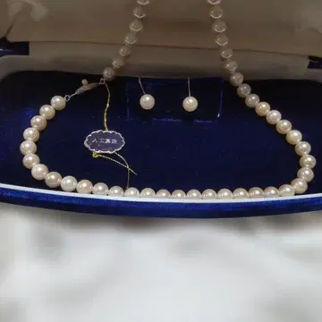 펄 목걸이와 귀찌 세트