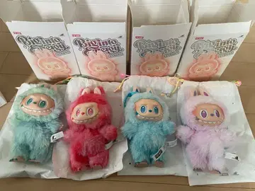 THE MONSTERS Big into Energy