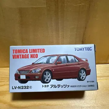 토미카 리미티드 도요타 알테자 98년식 미사용 단종