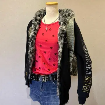 bananaseven 00s archive