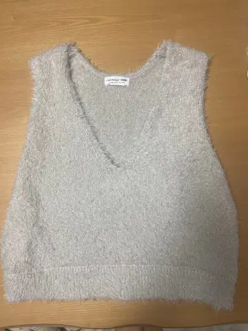 차오패닉 티피 믹스 페더 얀 크롭 베스트