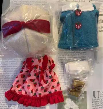 브라이스 헤븐리 스트로베리 아웃핏만