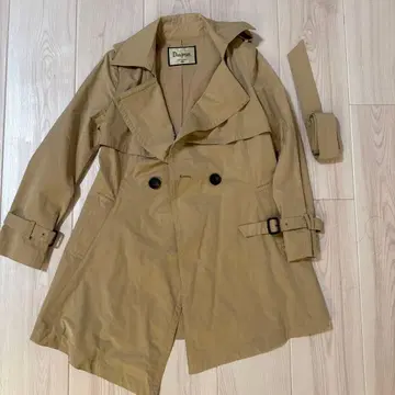 Diagram 베이지 트렌치코트 비대칭