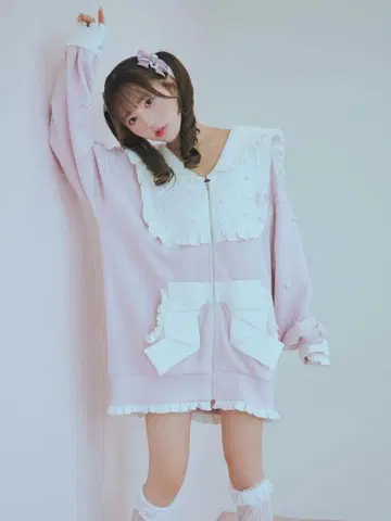 ank rouge 프릴 리본 포함 핑크 후드티