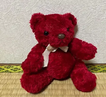 빨간색 곰 봉제 인형
