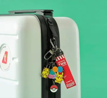 미사용품 티웨이 기내 판매 키링 하늘 나는 피카츄 포켓몬 한정판