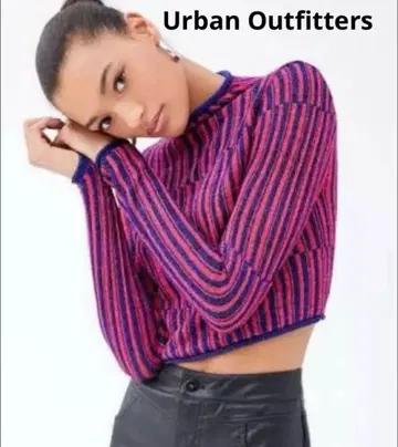 어반 아웃피터스 스트라이프 니트