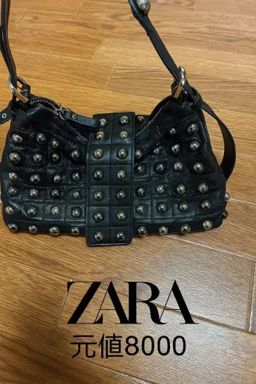 스터드 장식 블랙 가죽 핸드백 ZARA