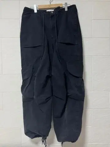 택 포함 entire studios 카고 팬츠 S 사이즈