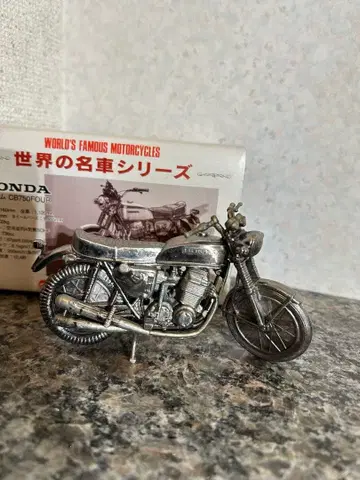 CB750FOUR 메탈 모델 1/12 레드 바론 세계의 명차 시리즈