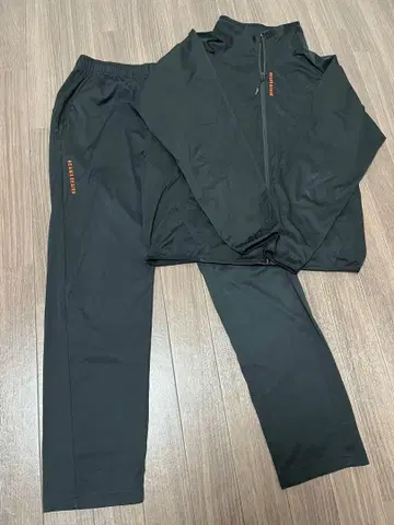 BEAMS DESIGN x ZETT 저리 상하의 세트