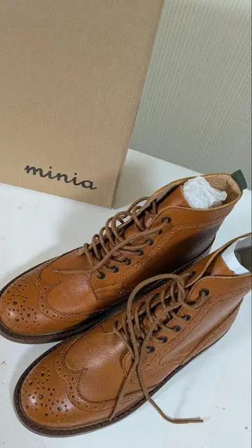 minia 브라운 가죽 부츠 7022 L