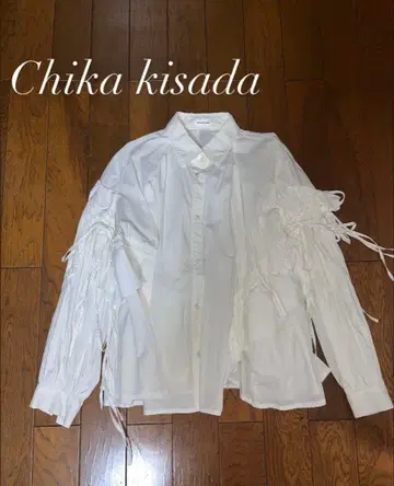 [ Chika kisada ] 리본 포함 셔츠, 블라우스 프릴