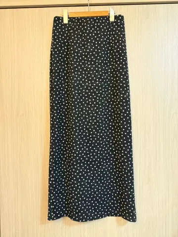 HARDYNOIR 도트 무늬 슬릿 타이 트 스커트