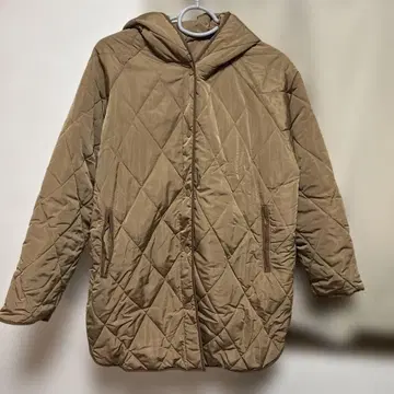 라지엠 퀼팅 후드 부착 자켓 아우터